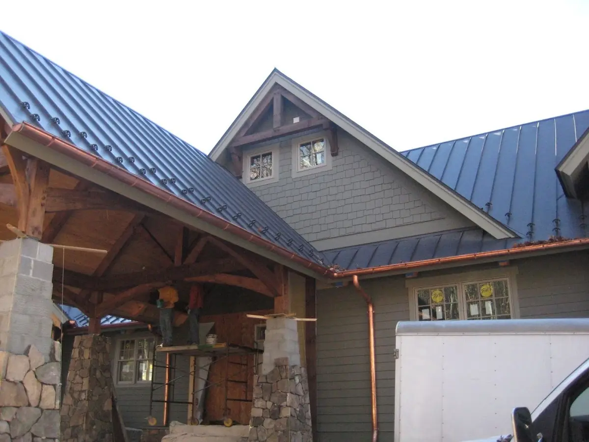 Craftsman Roofing team delivering quality roofing work in Tuckasegee